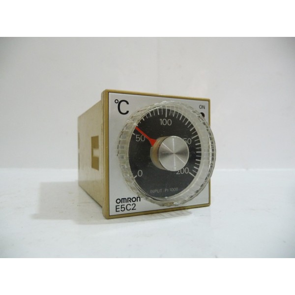 Temprature Controller with 8 Pin Base, E5C2-R20P, Omron, Japan